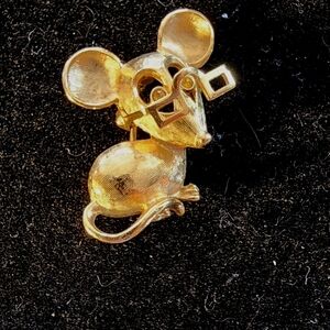 Avon Gold-Tone Mouse Brooch with Glasses